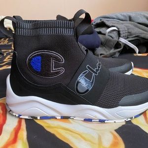 Champion shoes brand new never worn 8 1/2 Mens black and blue